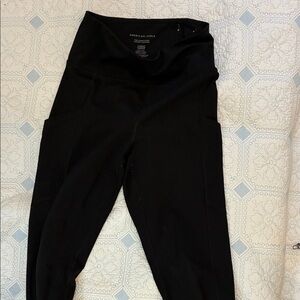 American Eagle Outfitters women’s Classic Black Leggings